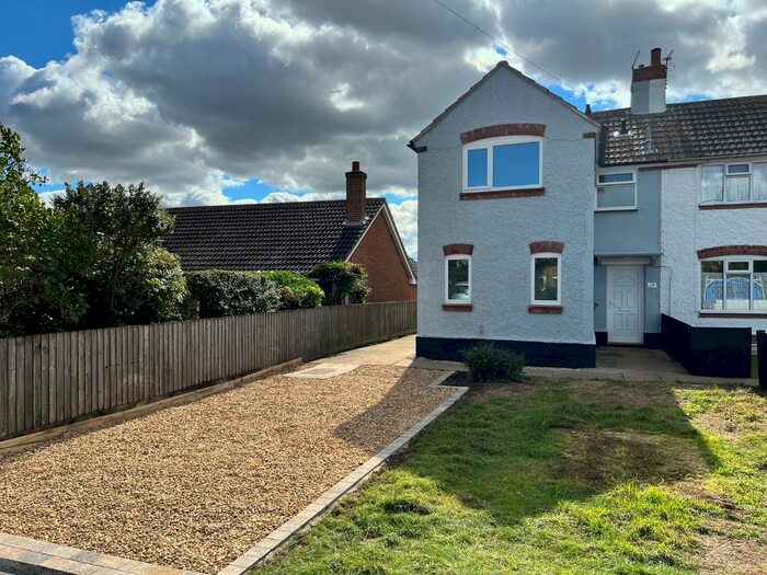 3 Bedroom End Of Terrace House For Sale In Melton Road, Whissendine, Oakham, LE15