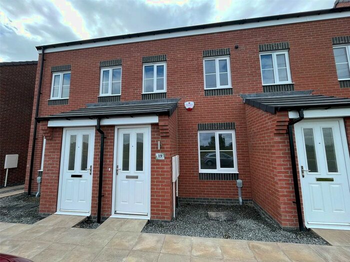3 Bedroom Terraced House To Rent In Biddlestone Close, Harbottle Way, Hull, HU7