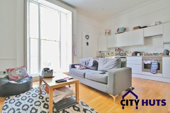 1 Bedroom Flat To Rent In Murray Street, London, NW1