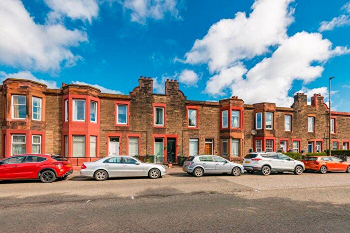 3 Bedroom Flat For Sale In Piersfield Terrace, Edinburgh, EH8