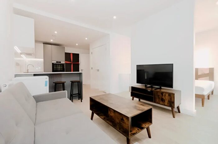1 Bedroom Flat To Rent In Accolade Avenue, London, UB1