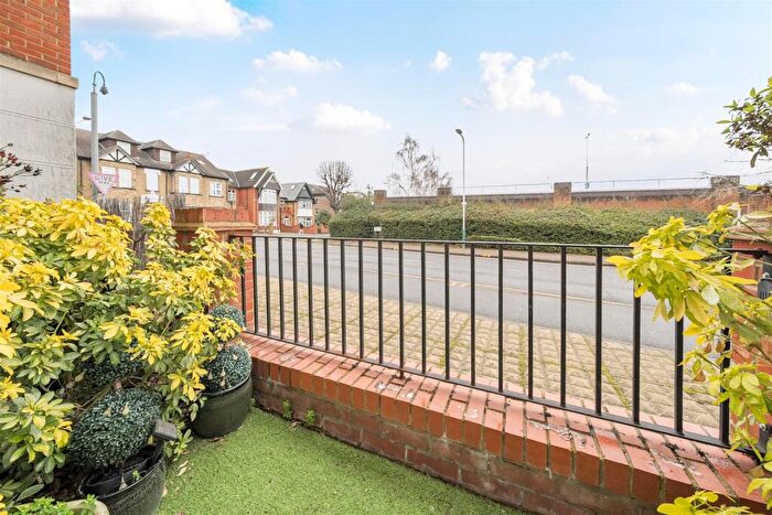 1 Bedroom Retirement Property For Sale In Rose Court, Romford, RM1