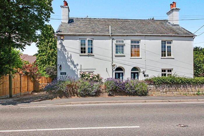 3 Bedroom Semi-Detached House For Sale In Warnford Road, Corhampton, SO32