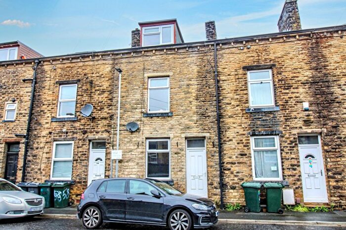 3 Bedroom Terraced House For Sale In Parkwood Street, Keighley, BD21