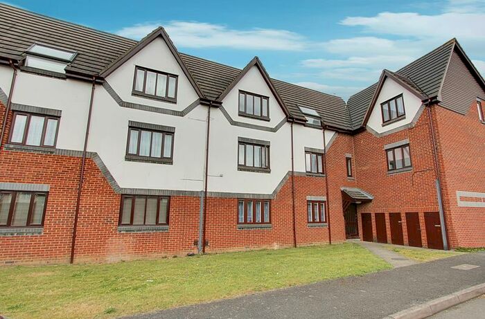 Studio To Rent In Allington Close, Greenford, UB6