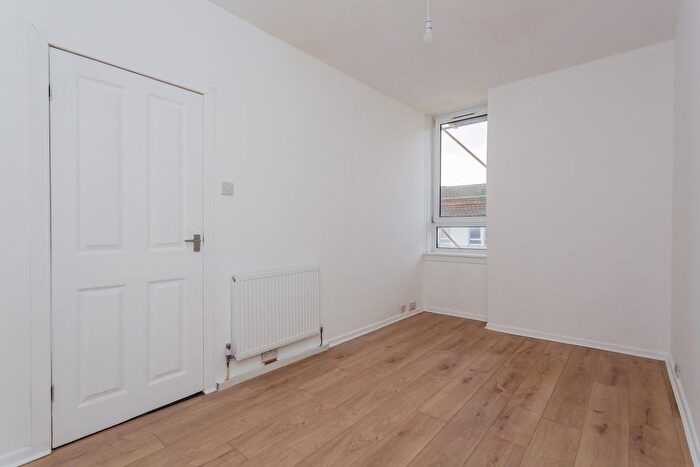 1 Bedroom Flat For Sale In / Howard Street, Paisley, PA1