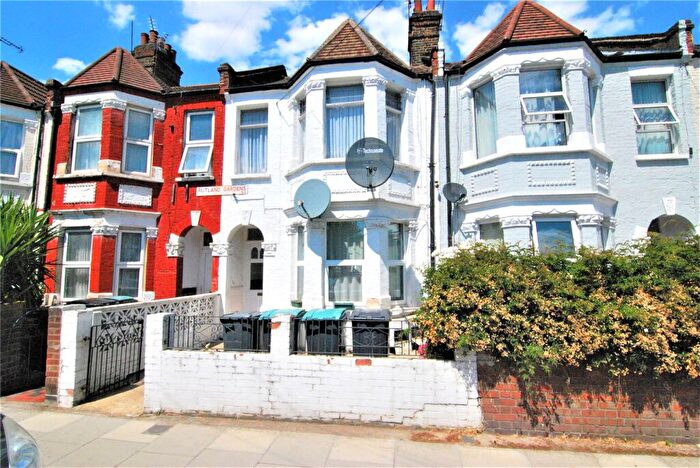 2 Bedroom Flat To Rent In Rutland Gardens, Harringay, London, N4