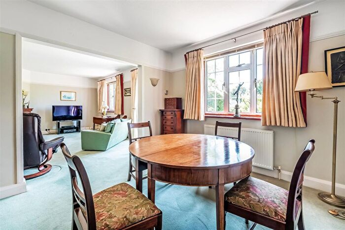 3 Bedroom Detached House For Sale In Northfields, Ashtead, KT21