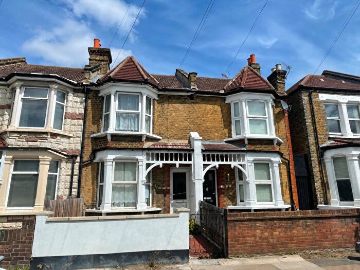 2 Bedroom Terraced House For Sale In Hawstead Road, London, SE6