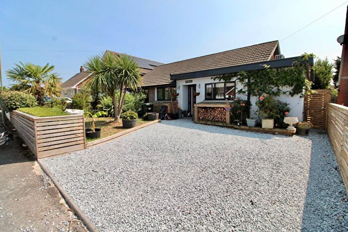 3 Bedroom Detached Bungalow For Sale In Clausen Way, Pennington, Lymington, SO41