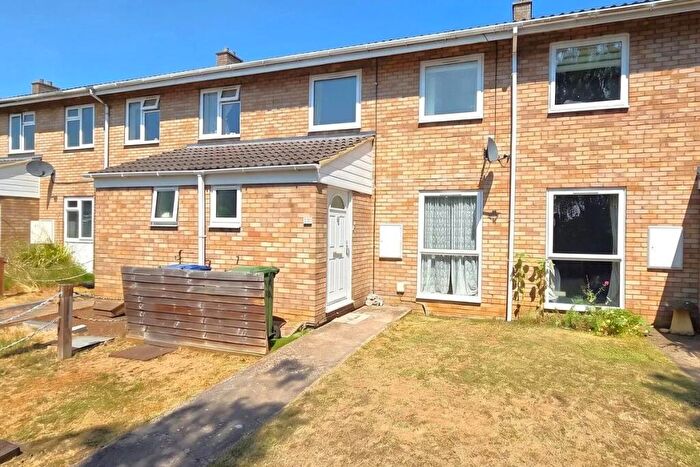 3 Bedroom Terraced House For Sale In Elizabeth Way, Gamlingay, Sandy, Bedfordshire, SG19