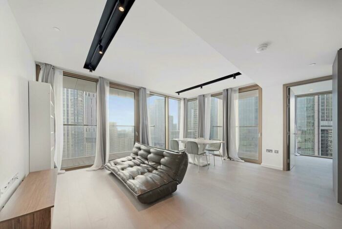 2 Bedroom Apartment To Rent In One Park Drive, Canary Wharf, E14