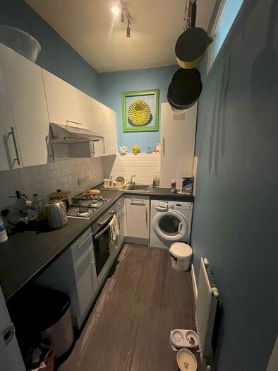 2 Bedroom Maisonette To Rent In Blatchington Road, Hove, BN3