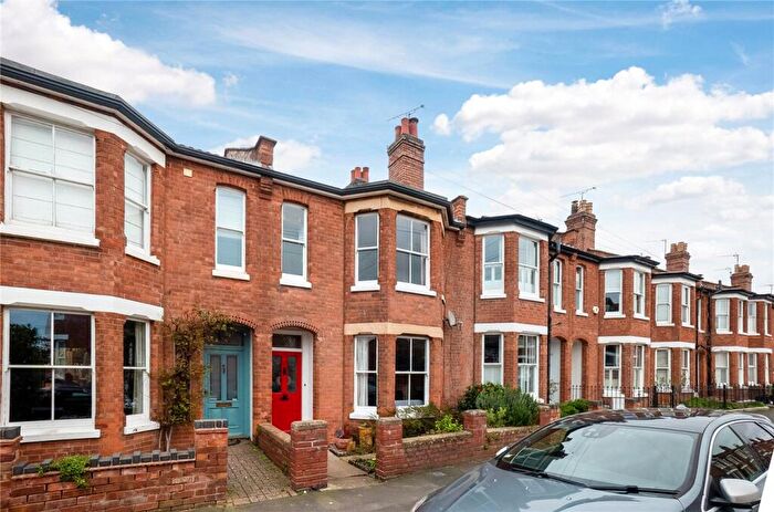 3 Bedroom Terraced House For Sale In Wathen Road, Leamington Spa, Warwickshire, CV32