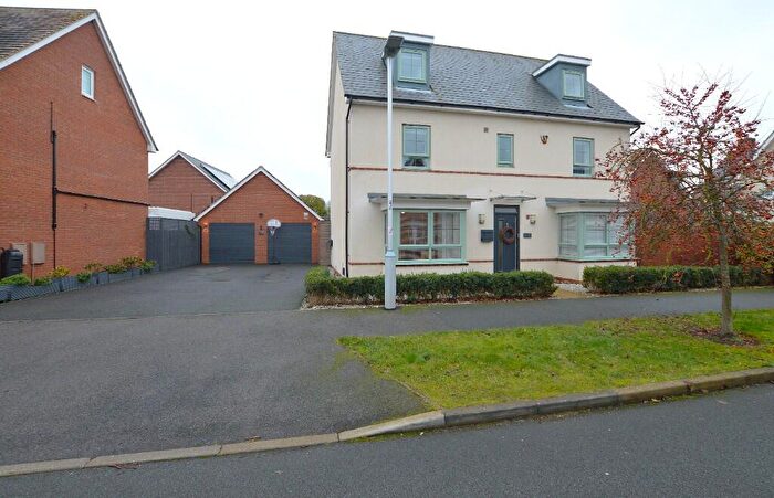 5 Bedroom Detached House For Sale In The Jumps, Marston Park, MK43