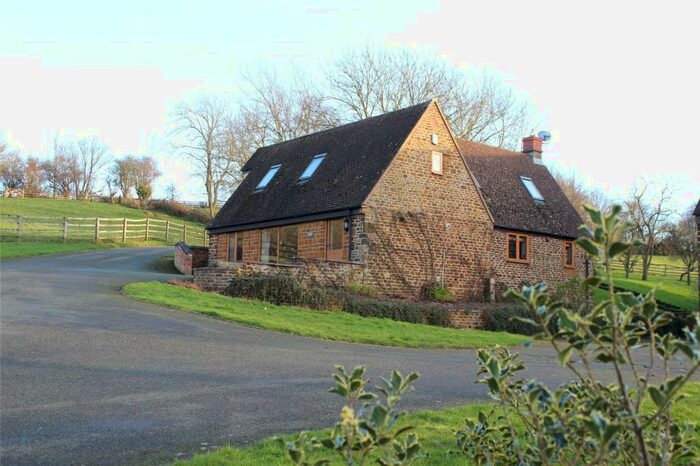 2 Bedroom Detached House To Rent In Moors Farm, West Farndon, Daventry, Northants, NN11