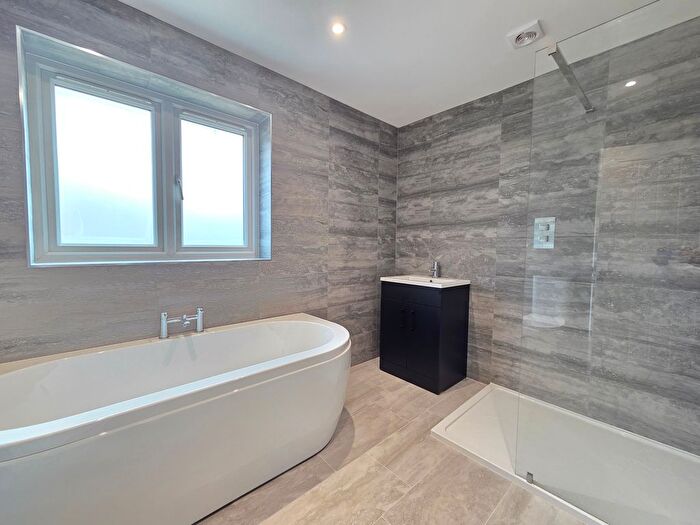 3 Bedroom Detached Bungalow To Rent In Cherry Tree Avenue, Waterlooville, PO8