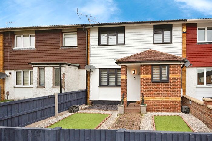 3 Bedroom Terraced House For Sale In Eastry Close, Ashford, TN23