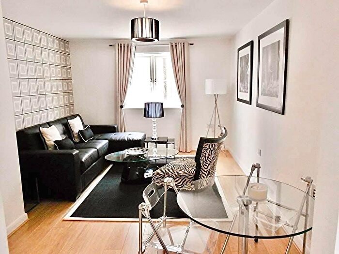 2 Bedroom Flat To Rent In Poppleton Close, Coventry, CV1