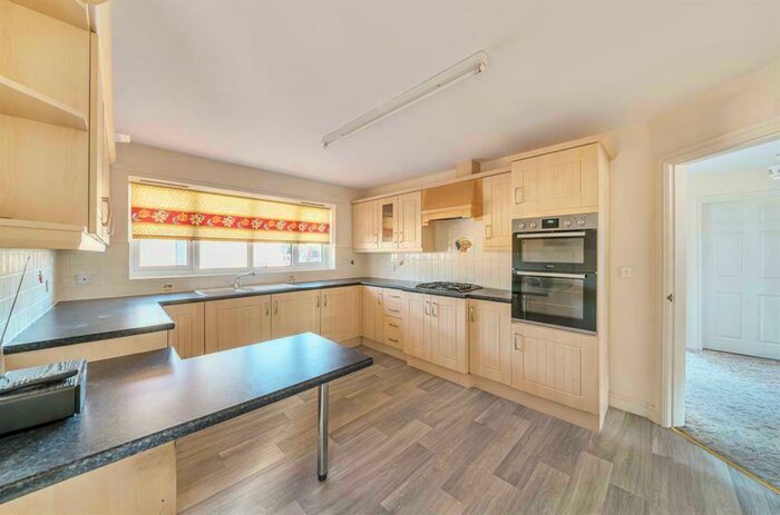 3 Bedroom Bungalow To Rent In Maple Close, Louth, LN11