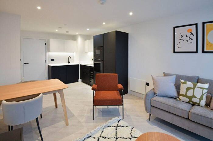 Studio To Rent In Vista River Gardens, Trinity Way, Manchester, M3