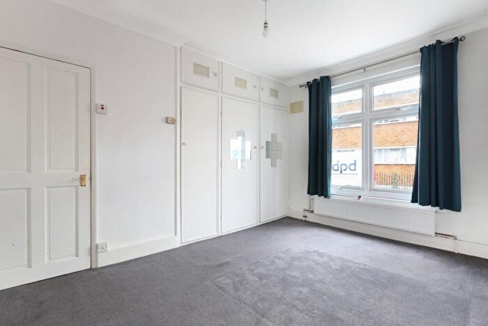1 Bedroom Apartment For Sale In David's Road, London, SE23