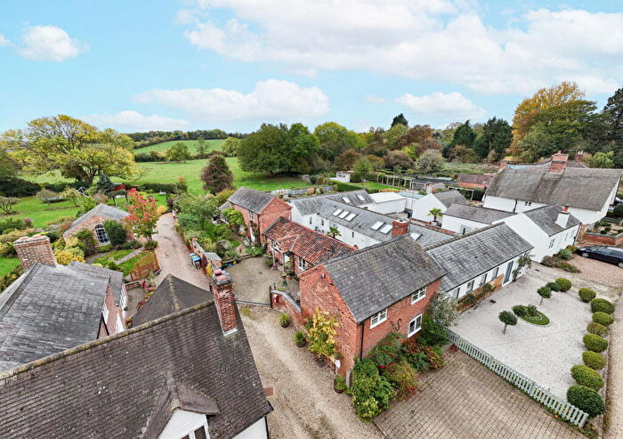 3 Bedroom Barn Conversion For Sale In Main Street, Great Bowden, LE16