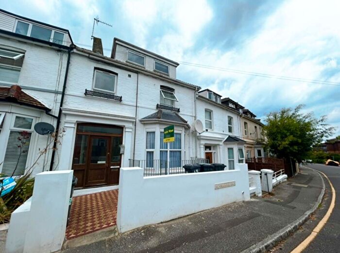 1 Bedroom Apartment To Rent In Norwich Avenue, Bournemouth, BH2