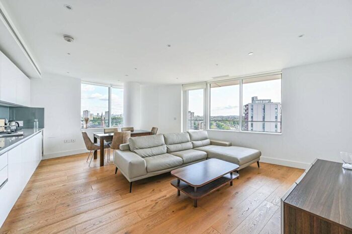 2 Bedroom Flat For Sale In Lombard Wharf, Lombard Road, Battersea, London, SW11