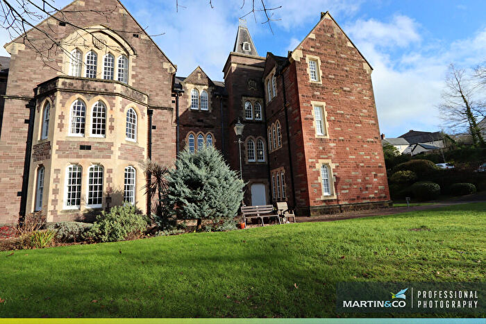 2 Bedroom Flat For Sale In Sarno Square, Abergavenny, NP7