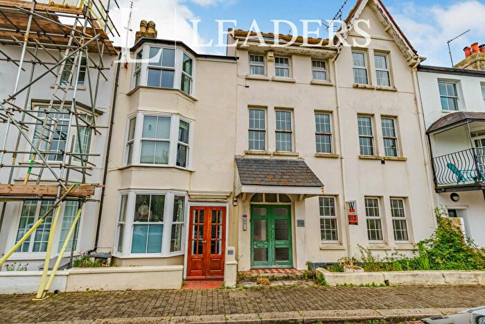 2 Bedroom Apartment To Rent In The Steyne, PO21