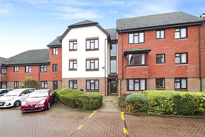 1 Bedroom Flat For Sale In Main Road, Biggin Hill, Westerham, TN16
