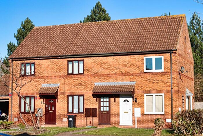 2 Bedroom Semi-Detached House To Rent In Tredington Grove, Caldecotte, Milton Keynes, MK7