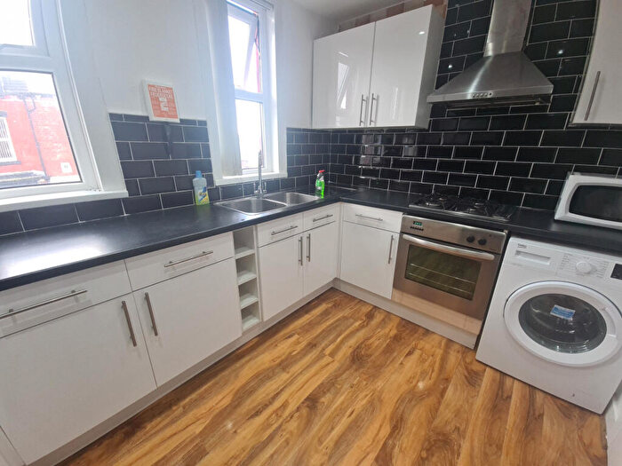 6 Bedroom House To Rent In Brudenell Grove, Leeds, LS6