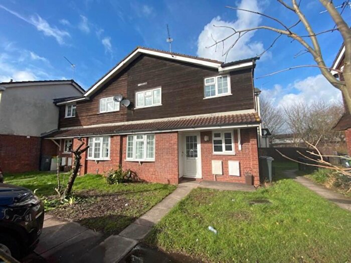 2 Bedroom House To Rent In Moorby Court, Atlantic Wharf, Cardiff Bay, CF10