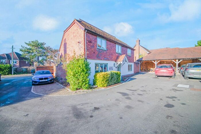 3 Bedroom Property For Sale In Botley Road, Fair Oak, Eastleigh, SO50