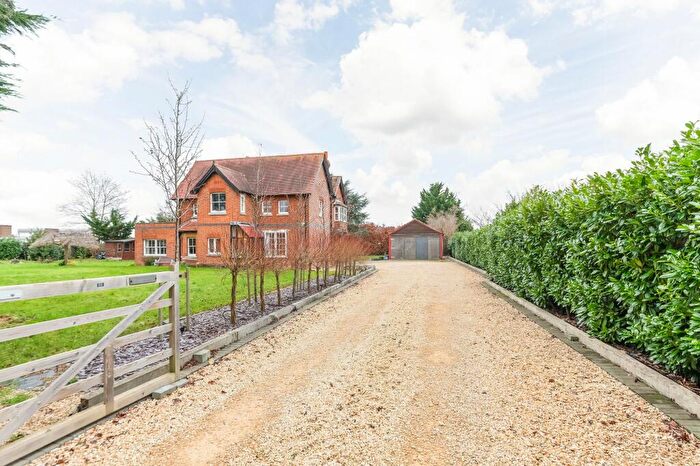 4 Bedroom Detached House For Sale In The Gate House, OX14