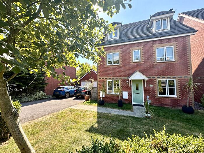 6 Bedroom Detached House For Sale In Fryth Wood, Chepstow, NP16