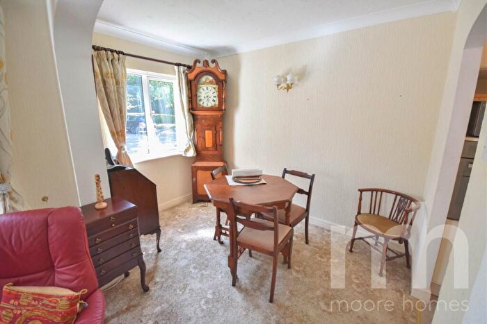 2 Bedroom Apartment For Sale In Woburn Court, Poynton, SK12