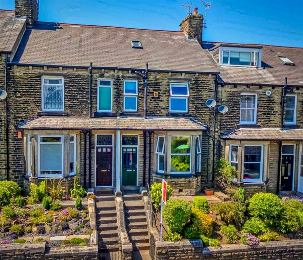 3 Bedroom House To Rent In Calverley, Leeds, West Yorkshire, LS28