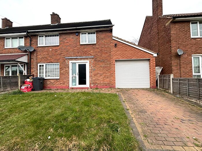 3 Bedroom House To Rent In Briddsland Road, Shard End, B33