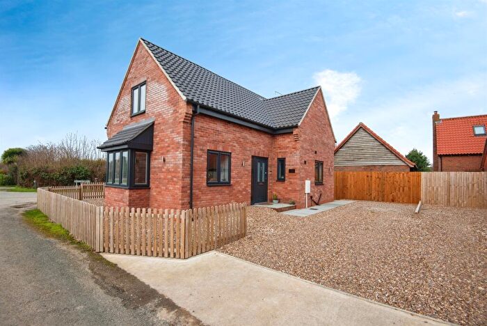 2 Bedroom Detached House For Sale In Siltside, Gosberton Risegate, Spalding, PE11