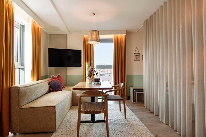 1 Bedroom Apartment To Rent In Belfast – Studio Queen Street, BT1