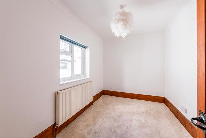 2 Bedroom Flat To Rent In Broad Street, Brighton, BN2
