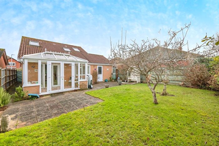 3 Bedroom Bungalow For Sale In Collingwood Drive, Mundesley, Norwich, NR11