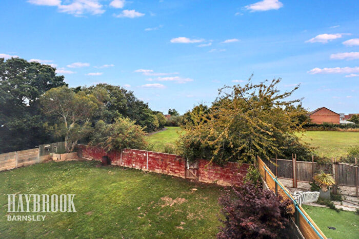 3 Bedroom Semi-Detached House For Sale In Holgate View, Brierley, S72