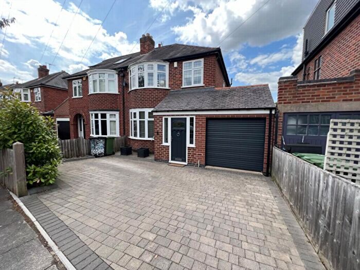 3 Bedroom Semi-Detached House For Sale In Meadvale Road, Knighton, LE2