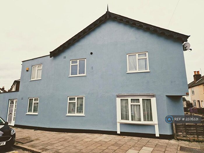 2 Bedroom End Of Terrace House To Rent In Palace Road, Bromley, BR1