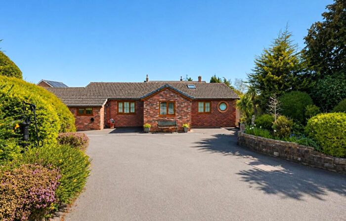4 Bedroom Detached Bungalow For Sale In Hall Lane, Mawdesley, L40