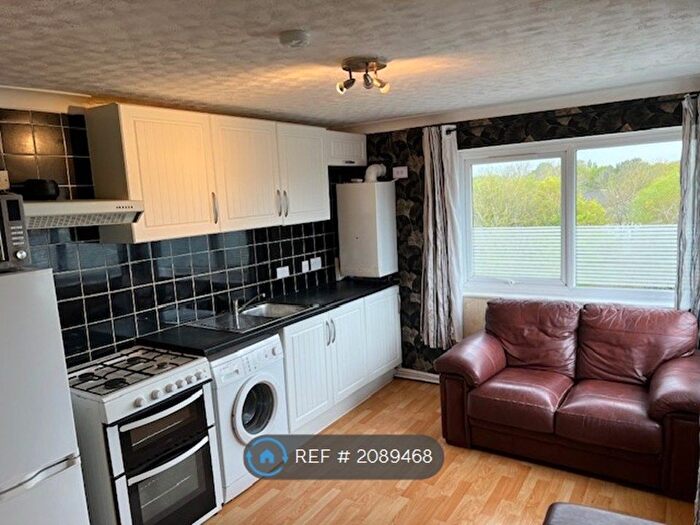 2 Bedroom Flat To Rent In Laindon, Basildon, SS15